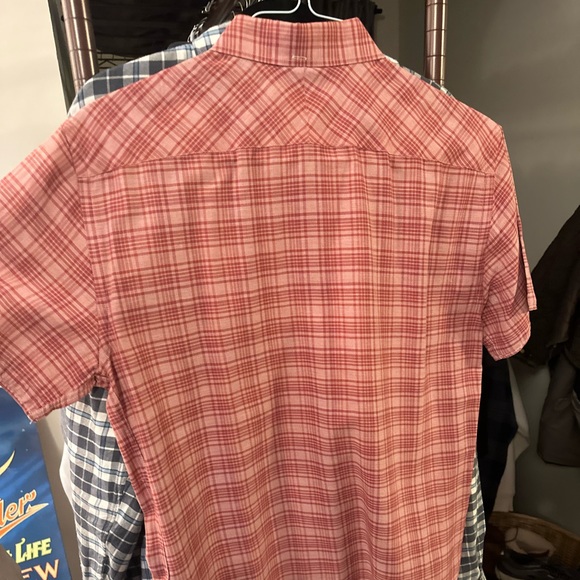 Men’s short sleeve button down dress shirt. Billy Reid size medium - Picture 3 of 3